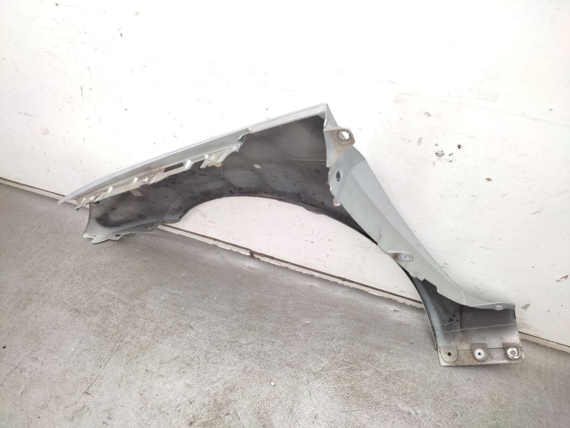 Recambio de aleta delantera derecha para peugeot 307 (s1) xs referencia OEM IAM   