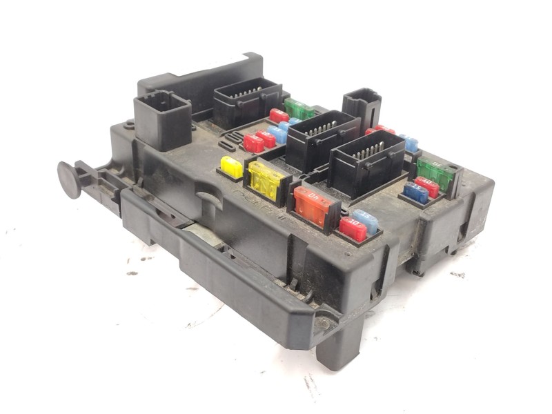 Recambio de caja reles / fusibles para peugeot 307 (s1) xs referencia OEM IAM   
