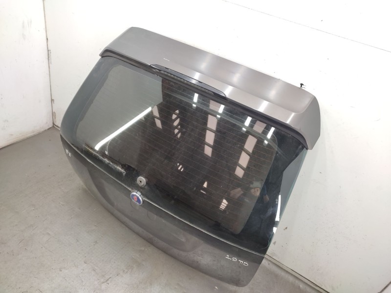 Recambio de porton trasero para saab 9-3 sport hatch 1.9 tid linear sport referencia OEM IAM   
