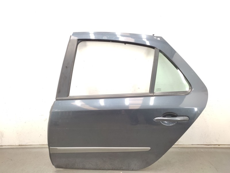 Recambio de puerta trasera izquierda para renault laguna ii (bg0/1_) 1.9 dci (bg1a, bg1v) referencia OEM IAM   
