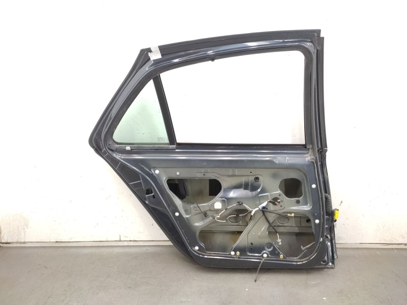 Recambio de puerta trasera izquierda para renault laguna ii (bg0/1_) 1.9 dci (bg1a, bg1v) referencia OEM IAM   