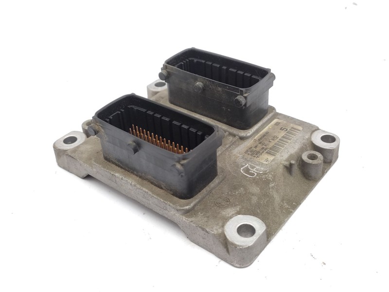 Recambio de centralita motor uce para fiat punto (188_) 1.2 16v 80 (188.233, .235, .253, .255, .333, .353, .639,... referencia O