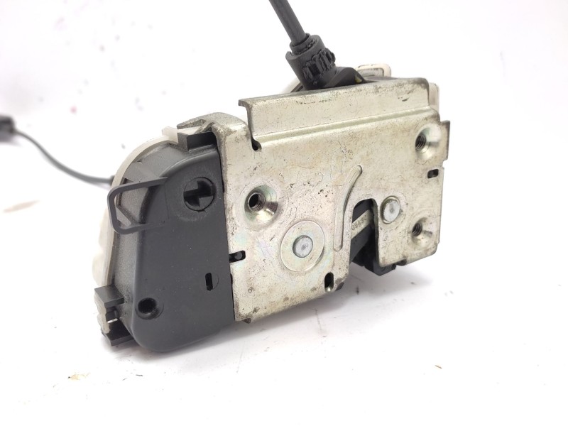 Recambio de cerradura puerta trasera derecha para renault laguna ii (bg0/1_) 1.9 dci (bg1a, bg1v) referencia OEM IAM   