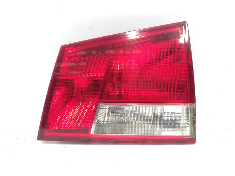 Recambio de piloto trasero derecho interior para opel vectra c (z02) 1.8 16v referencia OEM IAM   