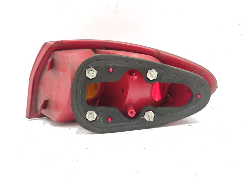 Recambio de piloto trasero izquierdo para alfa romeo 147 (937_) 1.9 jtdm 8v (937.axd1a, 937.axu1a, 937.bxu1a) referencia OEM IAM