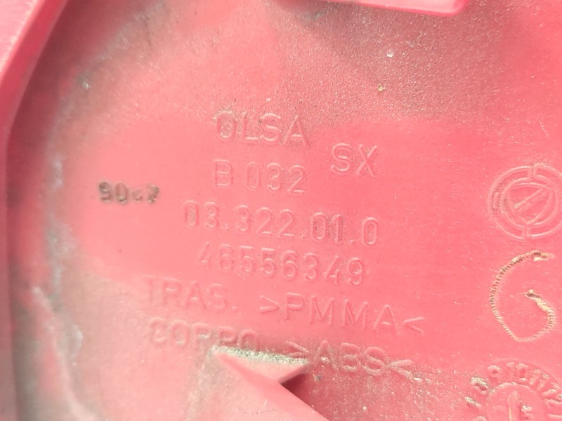 Recambio de piloto trasero izquierdo para alfa romeo 147 (937_) 1.9 jtdm 8v (937.axd1a, 937.axu1a, 937.bxu1a) referencia OEM IAM