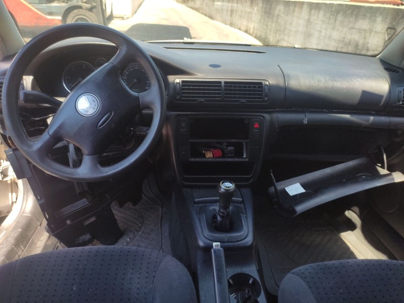 volkswagen passat b5.5 (3b3) del año 2003