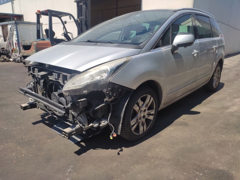 peugeot 5008 (0u_, 0e_) del año 2014