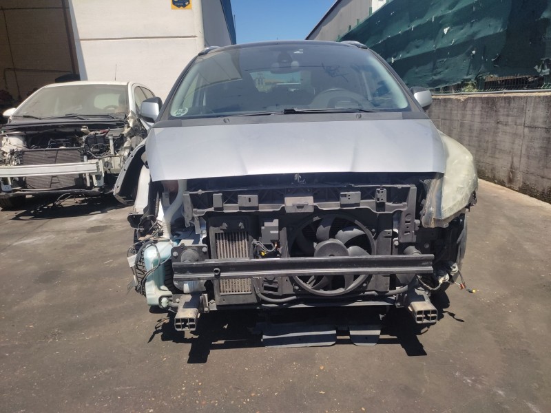 peugeot 5008 (0u_, 0e_) del año 2014