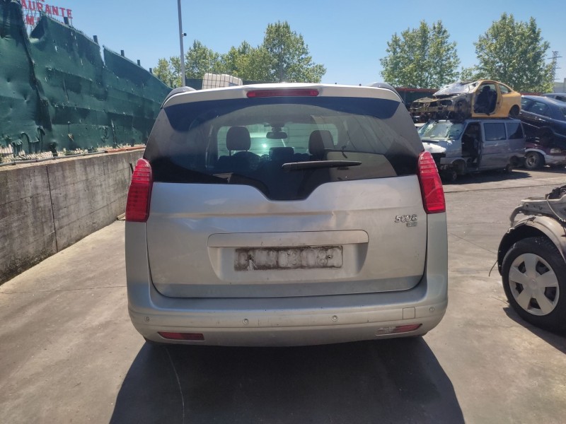 peugeot 5008 (0u_, 0e_) del año 2014