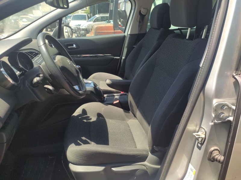 peugeot 5008 (0u_, 0e_) del año 2014
