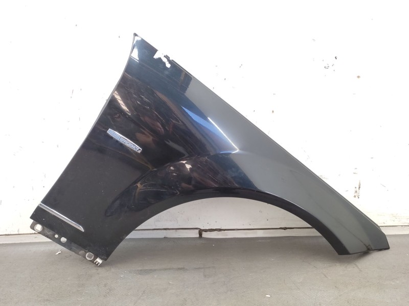 Recambio de aleta delantera derecha para mercedes-benz clase c (w204) c 220 cdi (204.008) referencia OEM IAM  A2048800218 