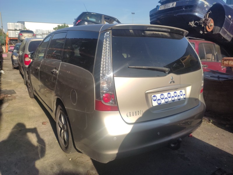 mitsubishi grandis (na_w) del año 2006