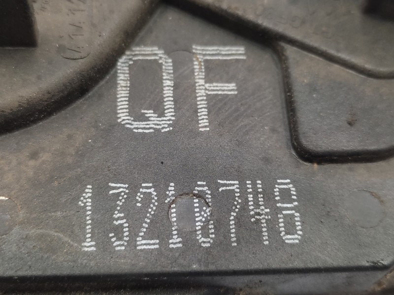 Cerradura Puerta Delantera Izquierda 13210748  - Opel Astra Gtc 1.7 16v Cdti 4