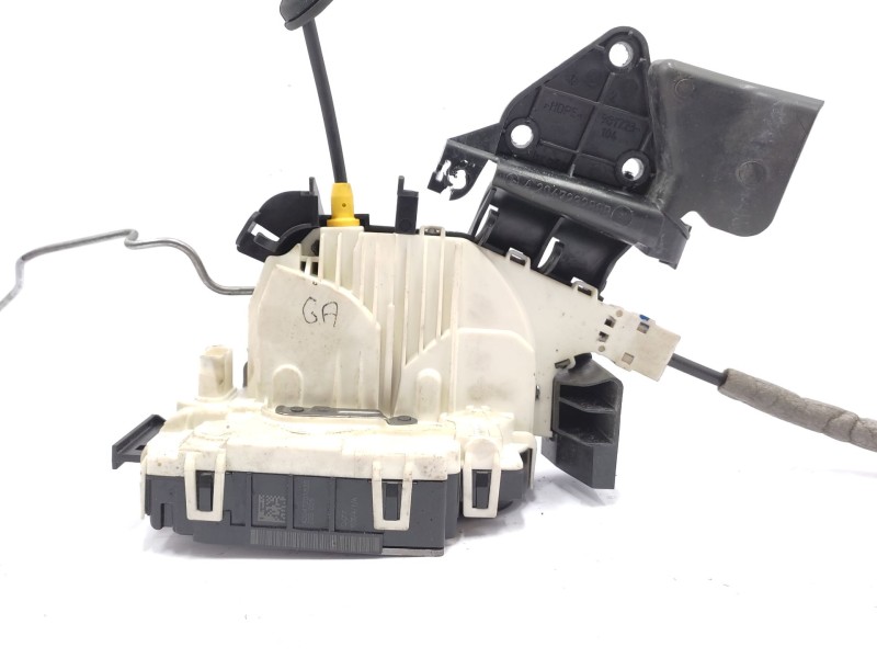 Recambio de cerradura puerta delantera derecha para mercedes-benz clase c (w204) c 220 cdi (204.008) referencia OEM IAM  A204720