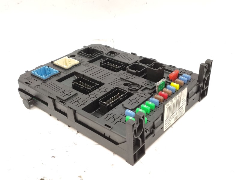 Recambio de caja reles / fusibles para peugeot 5008 (0u_, 0e_) 1.6 hdi referencia OEM IAM   