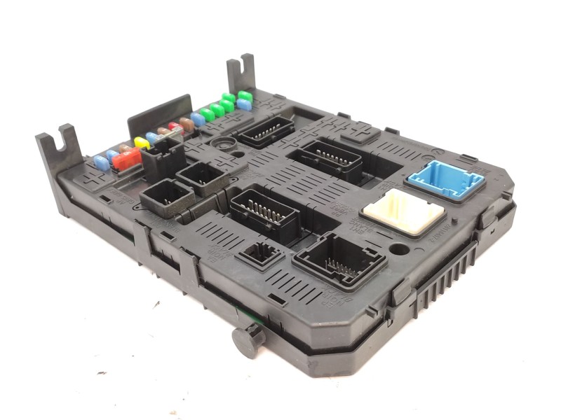 Caja Reles / Fusibles 9678477180  - Peugeot 5008 (0u_, 0e_) 1.6 Hdi 2