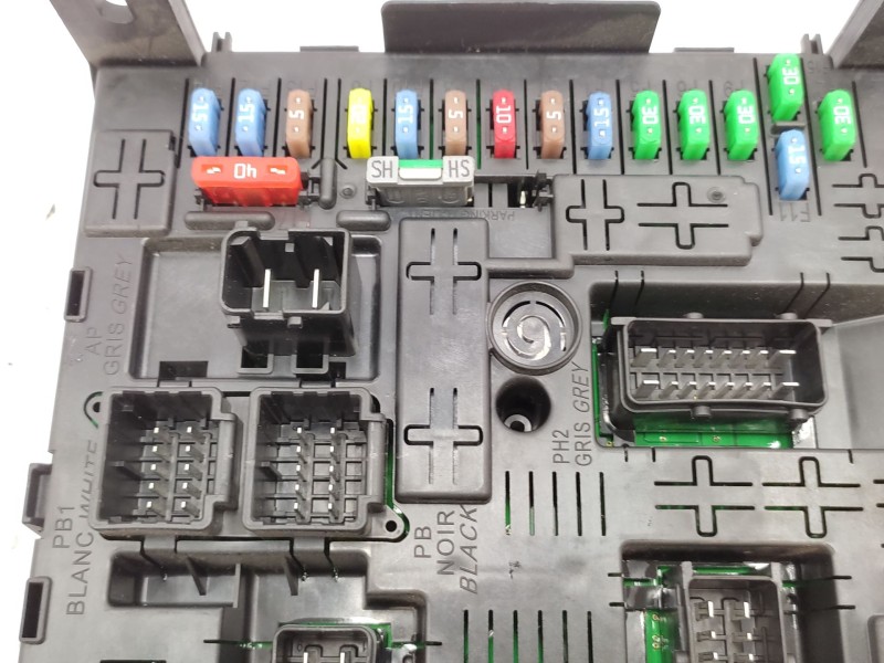 Caja Reles / Fusibles 9678477180  - Peugeot 5008 (0u_, 0e_) 1.6 Hdi 3