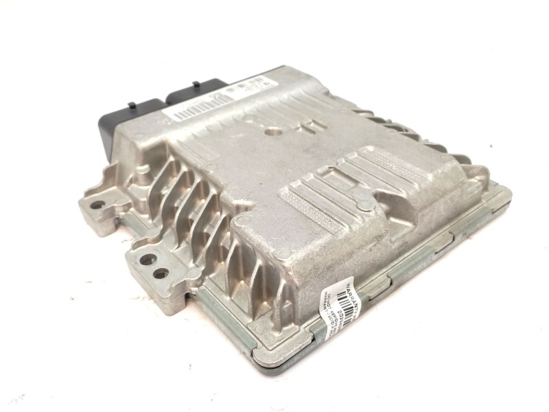 Recambio de centralita motor uce para peugeot 5008 (0u_, 0e_) 1.6 hdi referencia OEM IAM   