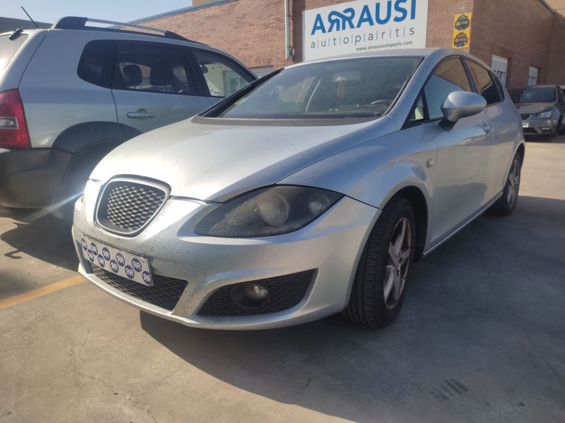 SEAT LEON (1P1)