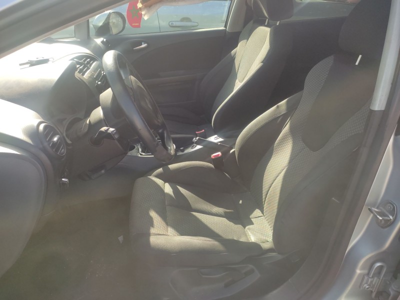 seat leon (1p1) del año 2010