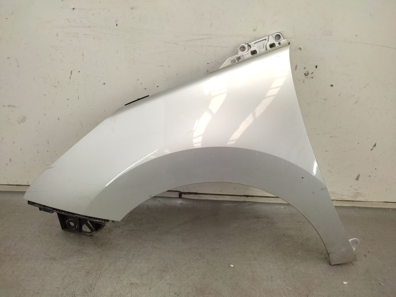 Recambio de aleta delantera izquierda para peugeot 5008 (0u_, 0e_) 1.6 hdi referencia OEM IAM   