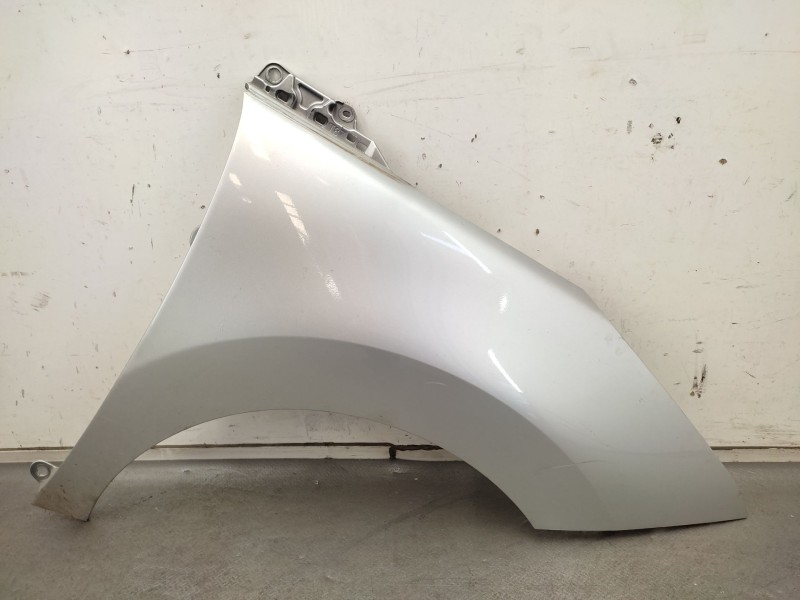 Recambio de aleta delantera derecha para peugeot 5008 (0u_, 0e_) 1.6 hdi referencia OEM IAM   