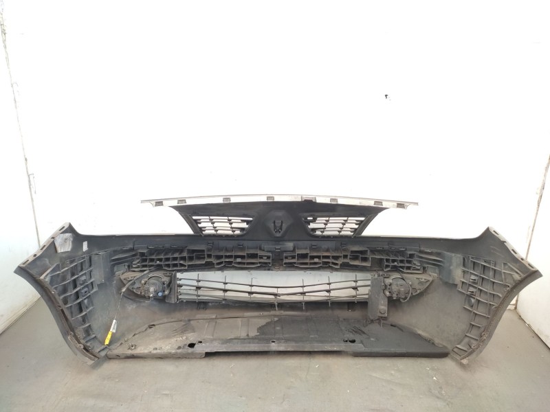 Recambio de paragolpes delantero para renault grand scénic ii (jm0/1_) 1.9 dci (jm14) referencia OEM IAM   