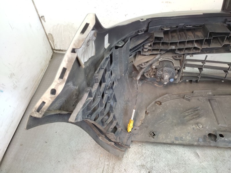Recambio de paragolpes delantero para renault grand scénic ii (jm0/1_) 1.9 dci (jm14) referencia OEM IAM   