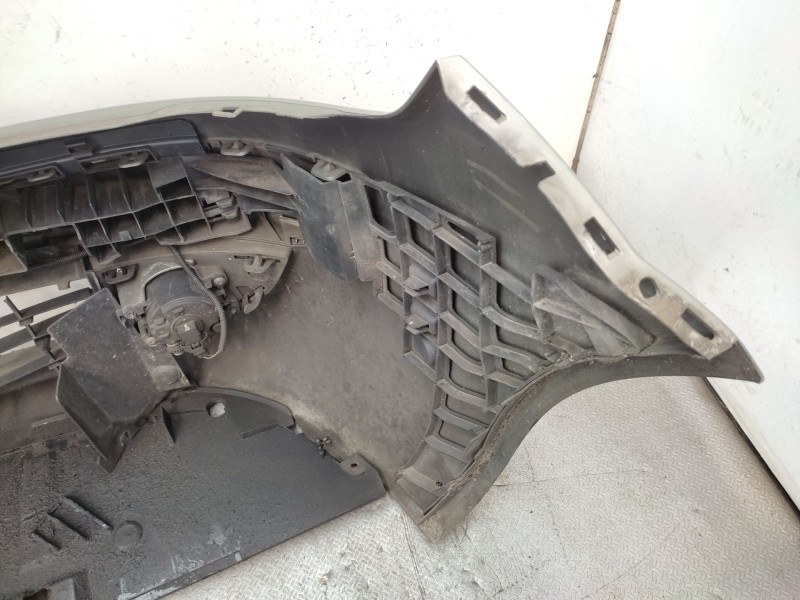 Recambio de paragolpes delantero para renault grand scénic ii (jm0/1_) 1.9 dci (jm14) referencia OEM IAM   
