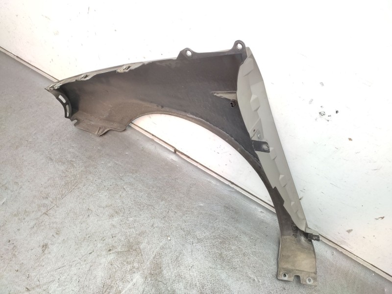 Recambio de aleta delantera derecha para renault grand scénic ii (jm0/1_) 1.9 dci (jm14) referencia OEM IAM   