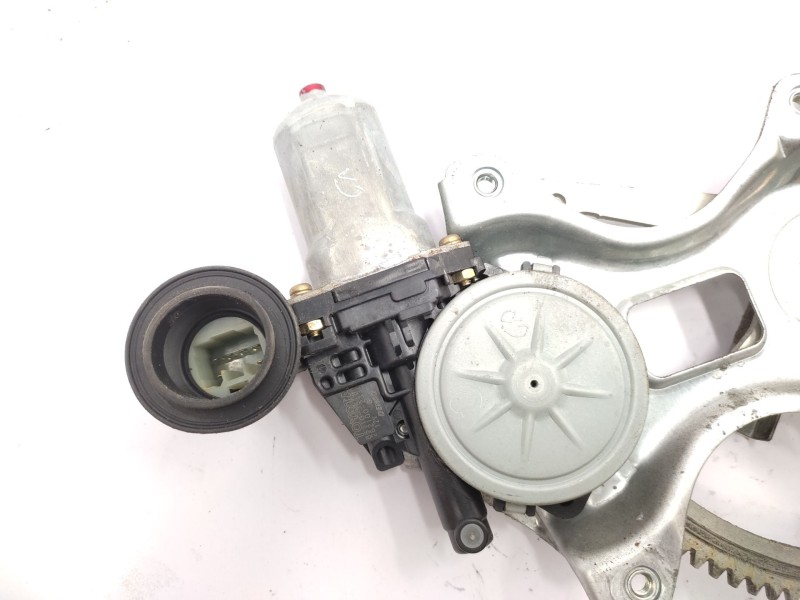 Elevalunas Trasero Derecho 6980152070  - Toyota Prius (nhw20) 1.5 Cat 2