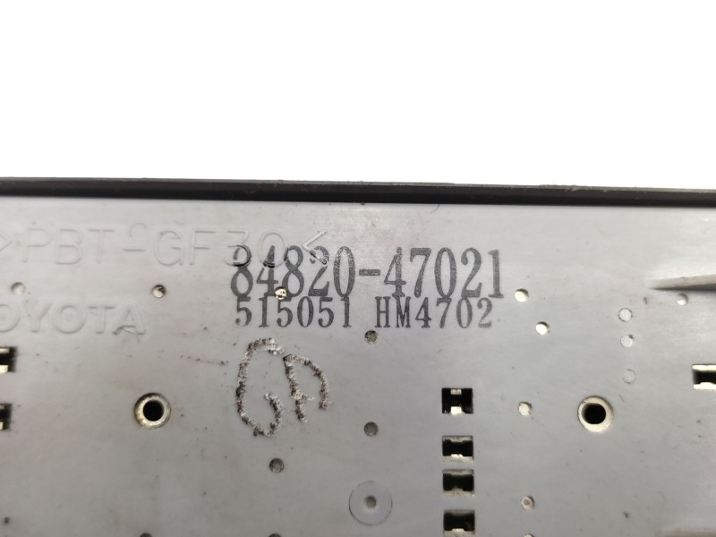 Mando Elevalunas Delantero Izquierdo 8482047021  - Toyota Prius (nhw20) 1.5 Cat 3
