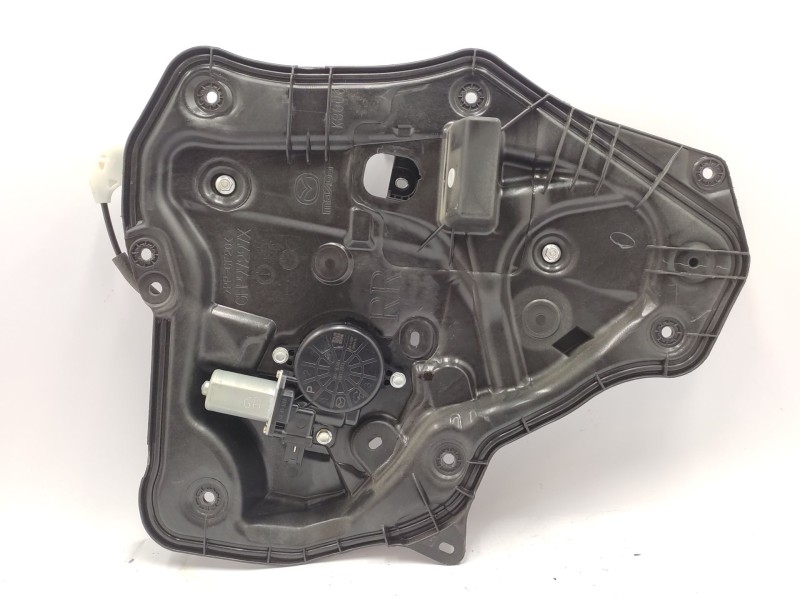 Recambio de elevalunas trasero derecho para mazda 6 station wagon (gj, gl) 2.2 d referencia OEM IAM   