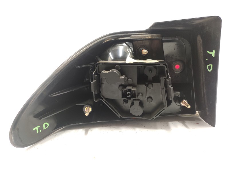 Piloto Trasero Derecho 4398525 23997133 4468963 - Saab 900 Berlina 2.3 Cat 2