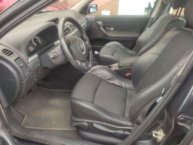 renault laguna ii (bg0/1_) del año 2005