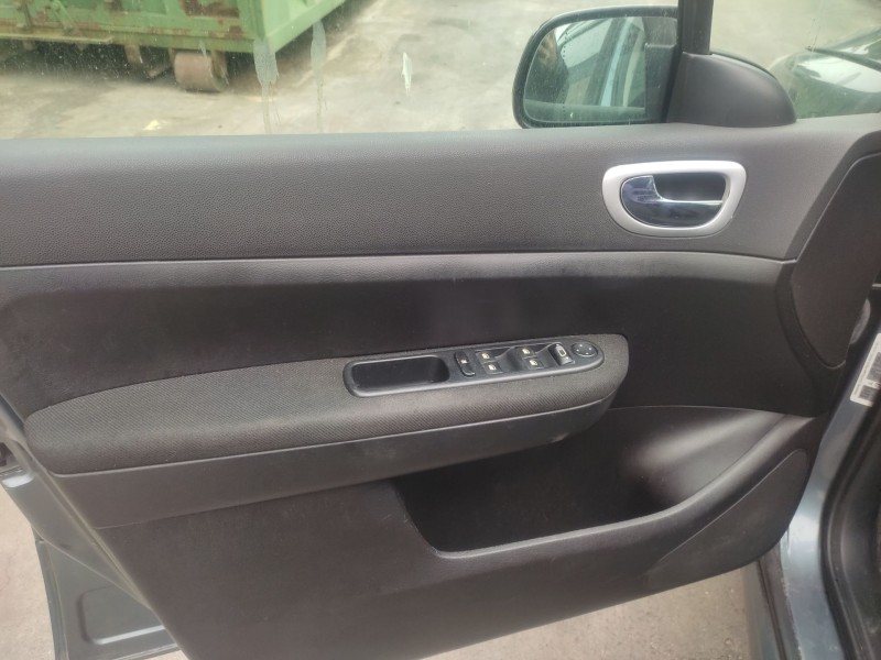 peugeot 307 sw (3h) del año 2006