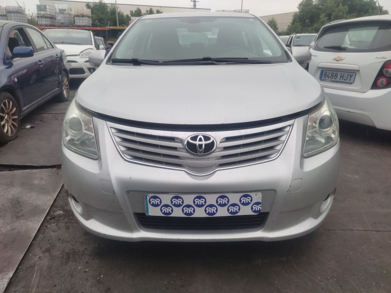 toyota avensis sedán (_t27_) del año 2009
