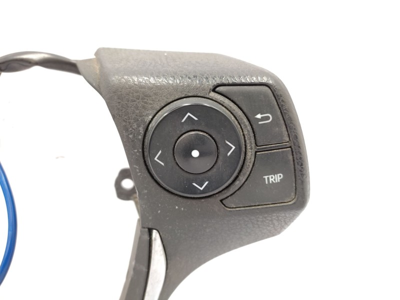 Mando Volante 8425002690c1  - Toyota Auris (_e18_) 1.8 Hybrid (zwe186_) 3