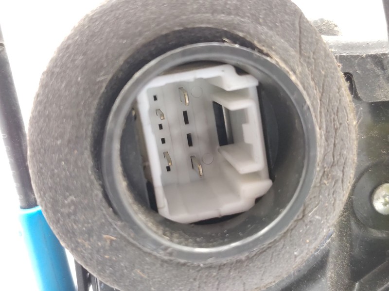 Cerradura Puerta Trasera Derecha 6905005051  - Toyota Auris (_e18_) 1.8 Hybrid (zwe186_) 4