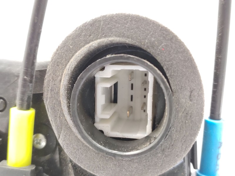 Cerradura Puerta Trasera Izquierda 6906005051  - Toyota Auris (_e18_) 1.8 Hybrid (zwe186_) 4