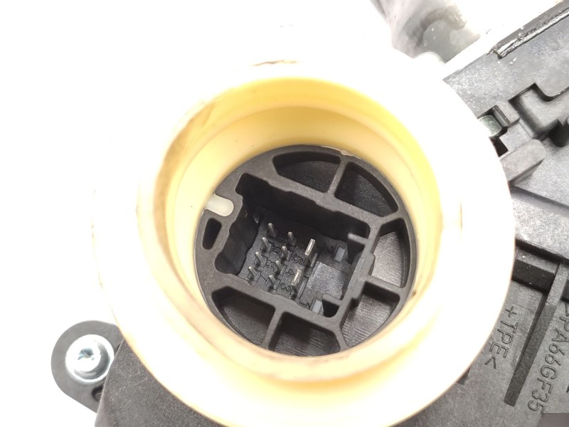 Elevalunas Trasero Izquierdo 8571002450 6984002430  - Toyota Auris (_e18_) 1.8 Hybrid (zwe186_) 2