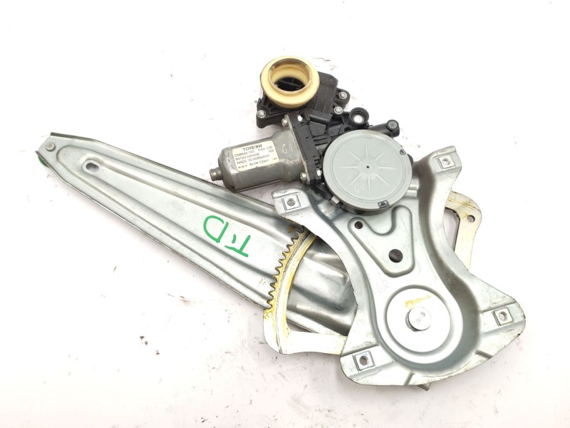 Recambio de elevalunas trasero derecho para toyota auris (_e18_) 1.8 hybrid (zwe186_) referencia OEM IAM 8572002440 6983002430 