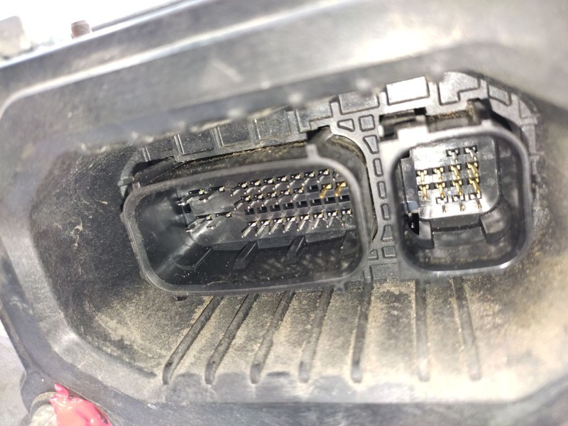 Recambio de convertidor potencia para toyota auris (_e18_) 1.8 hybrid (zwe186_) referencia OEM IAM   