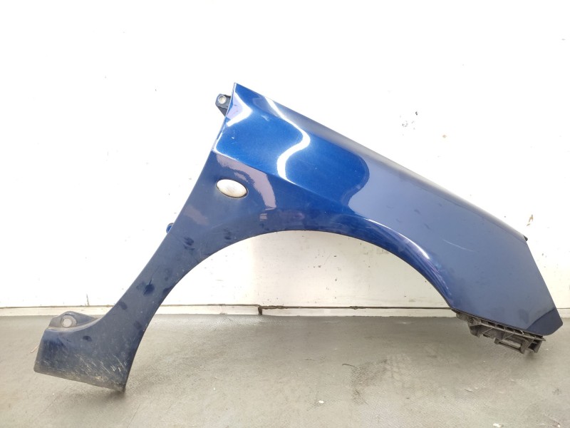 Recambio de aleta delantera derecha para peugeot 307 sw (3h) 2.0 hdi 90 referencia OEM IAM  7841N7 