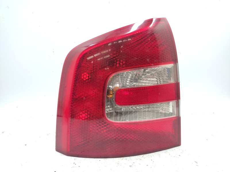 Recambio de piloto trasero izquierdo para skoda octavia ii combi (1z5) 2.0 fsi referencia OEM IAM   
