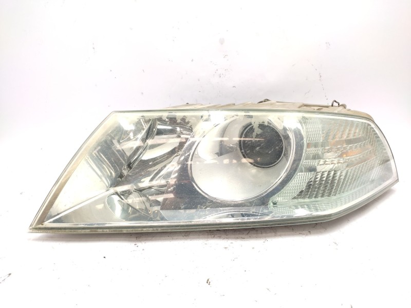 Recambio de faro izquierdo para skoda octavia ii combi (1z5) 2.0 fsi referencia OEM IAM   