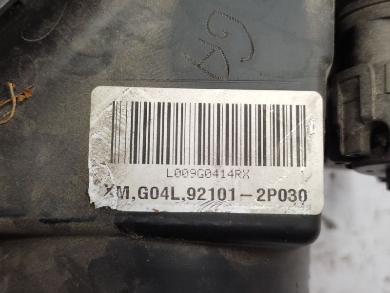 Faro Izquierdo 921012p030  - Kia Sorento 2.2 Crdi Cat 4