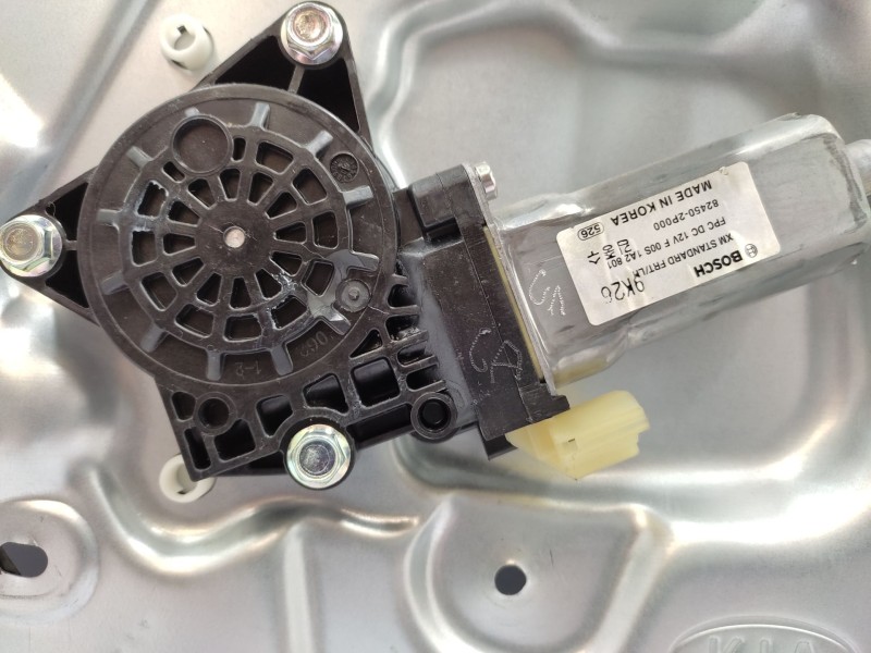 Elevalunas Delantero Izquierdo 824012p010  - Kia Sorento 2.2 Crdi Cat 2