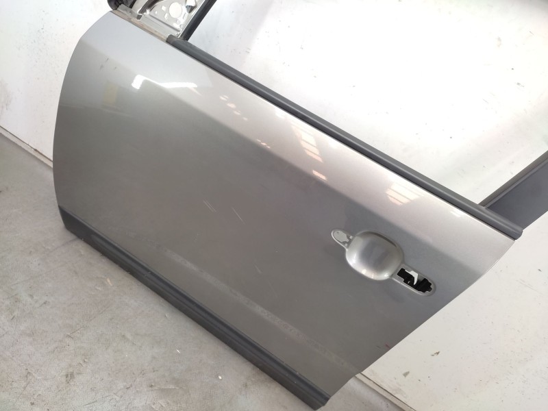 Puerta Delantera Izquierda 760032p010  - Kia Sorento 2.2 Crdi Cat 2